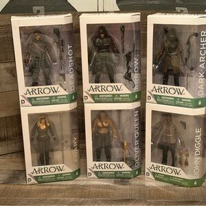 Arrow Action Figure Set - set of 6.